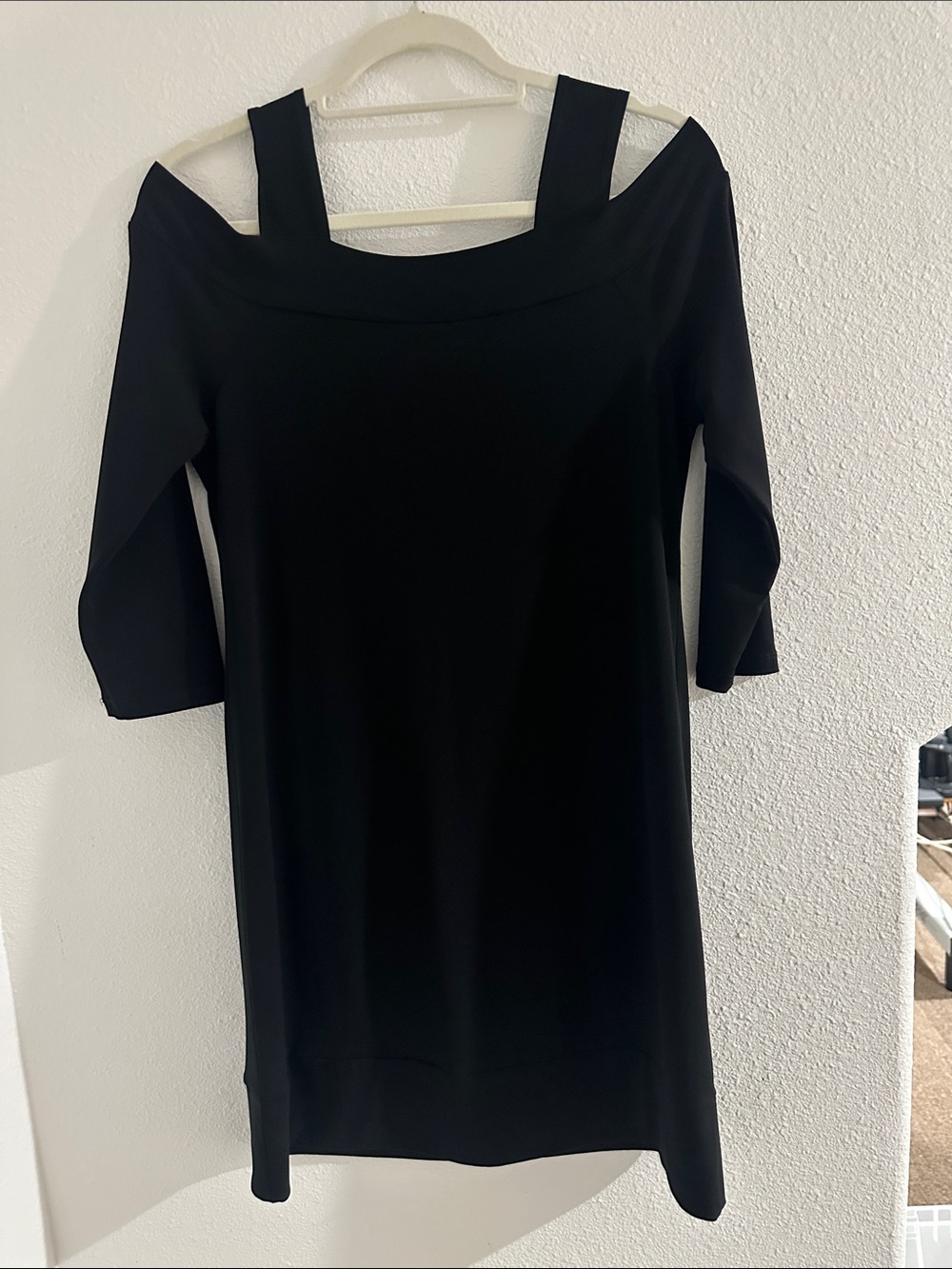 Clara Sun Woo Black Off-Shoulder Sheath Dress with Wide Straps